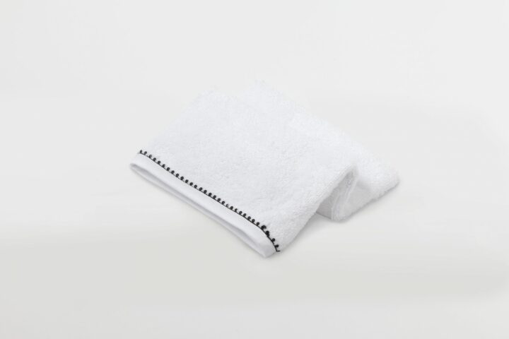 Set 4 wash mitts 17×21 cm / 7×8 in.
