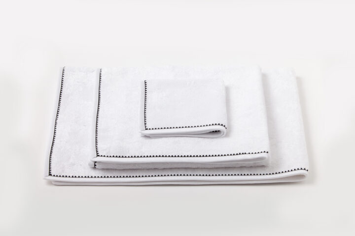 Bath towel 100×148 cm / 39×58 in.
