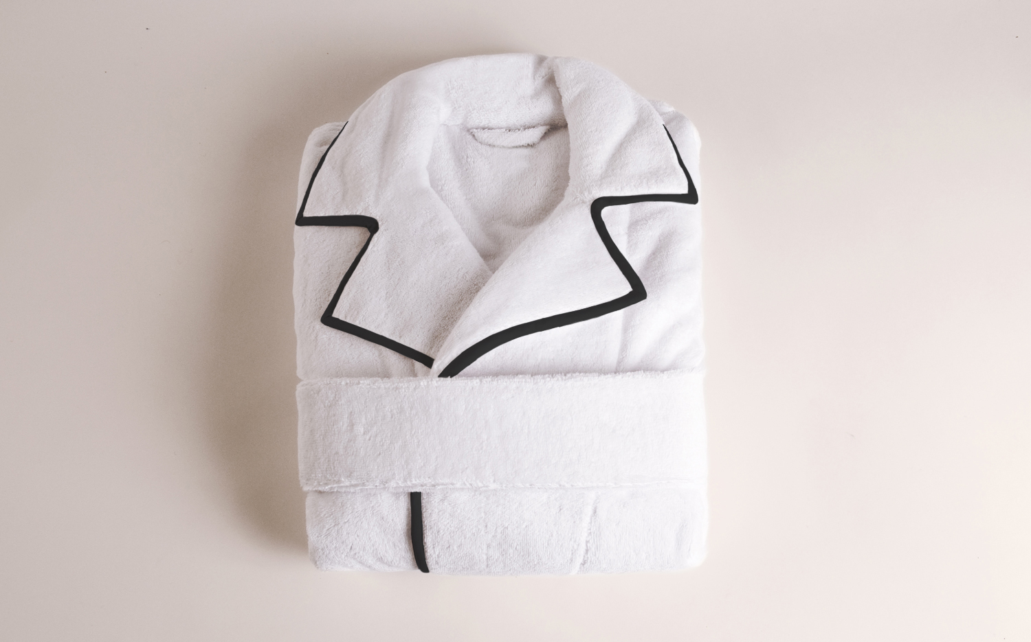 Bathrobe with notched collar
