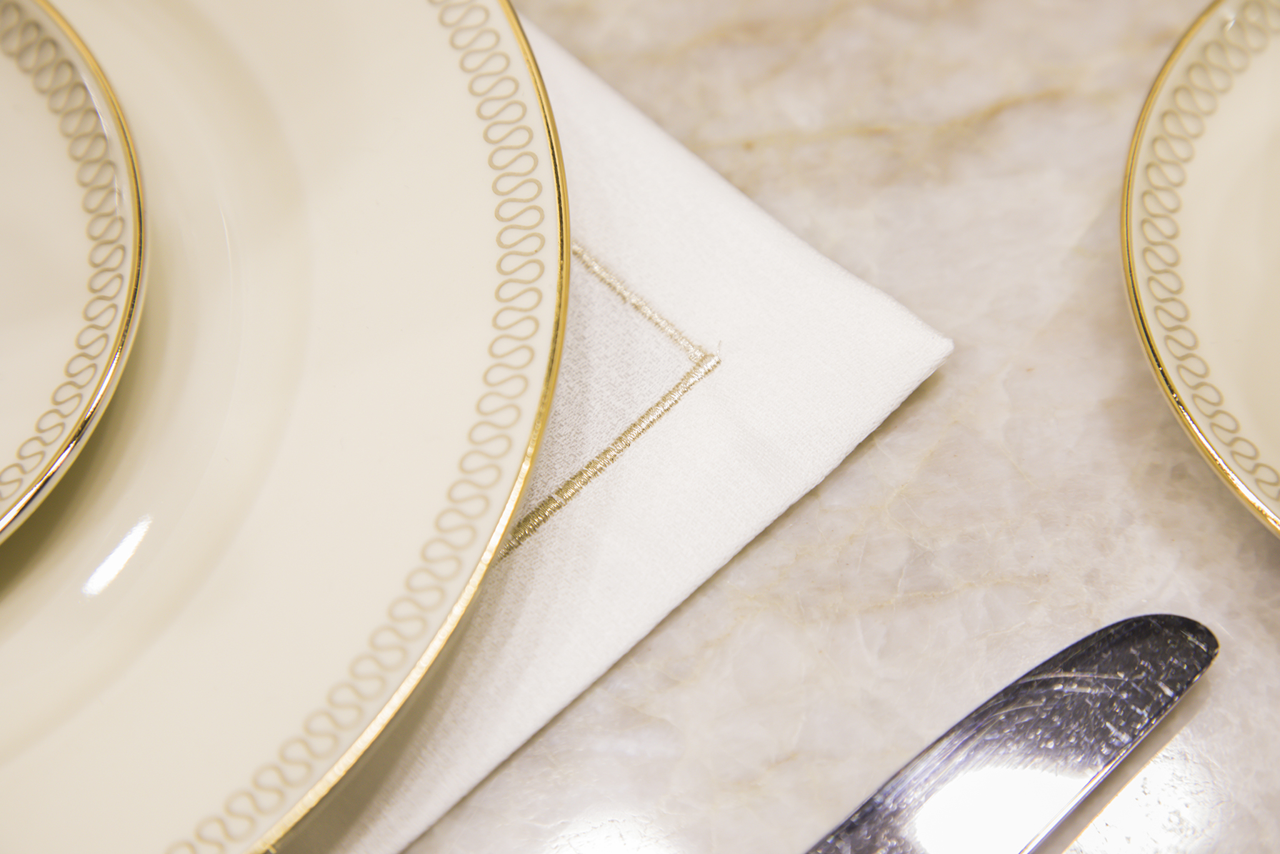 Set of 2 table mats